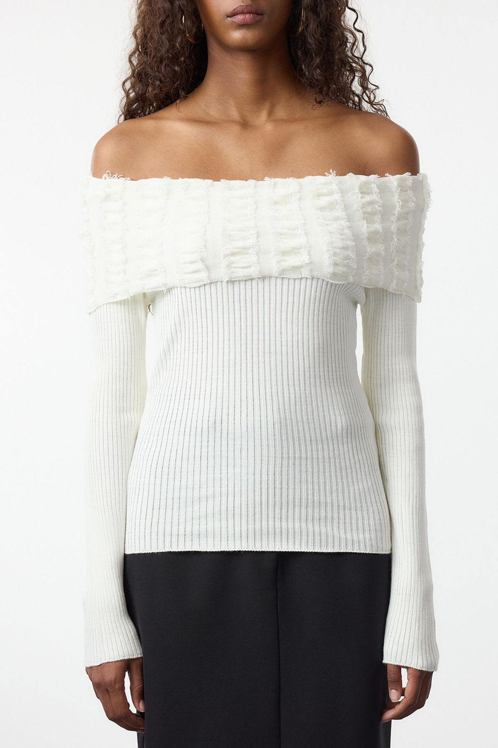 Pudra Yumusak Dokulu Carmen Yaka Ak?tma Detayl? Triko Kazak TWOAW25KZ00228 - Trendyolmilla фото 9