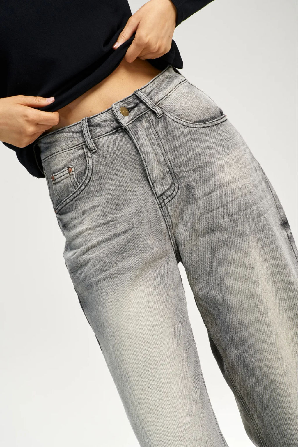 Джинсы RELAXED с потертостями Grey
