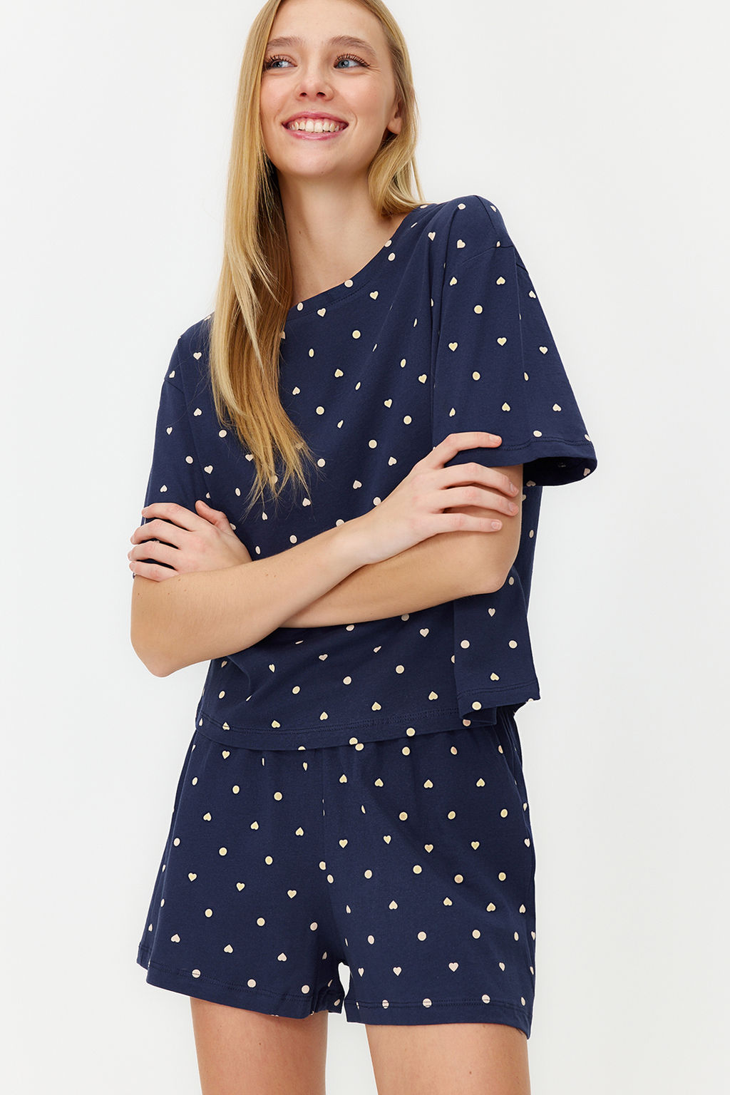 Trendyolmilla Beyaz %100 Pamuklu Puantiyeli ve Kalpli Sortlu Orme Pijama Tak?m? THMSS21PT1485 фото 43