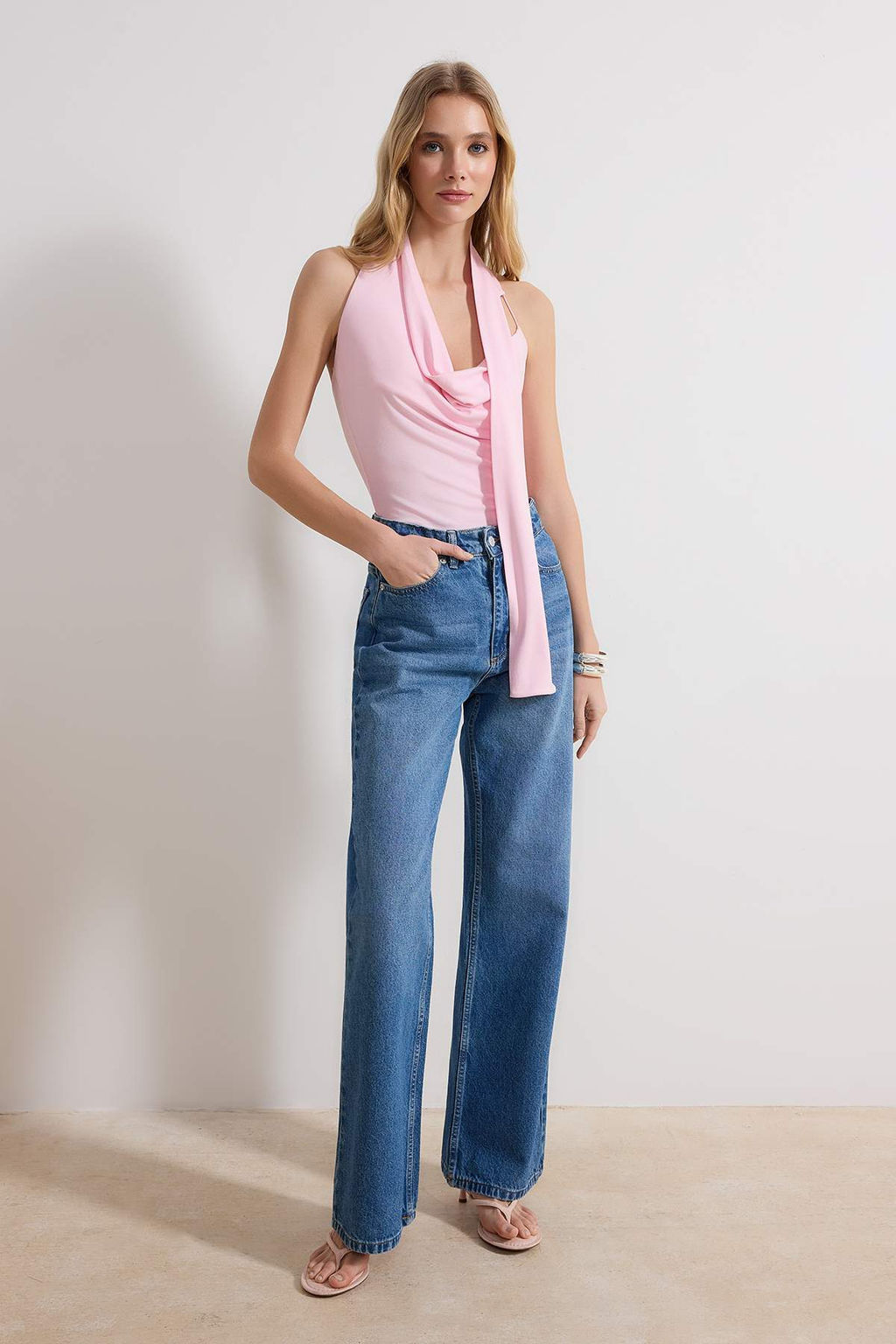 Pembe Fitted/Vucuda Oturan Degaje Yaka Kolsuz Yumusak Orme Bluz TWOSS26BZ00037