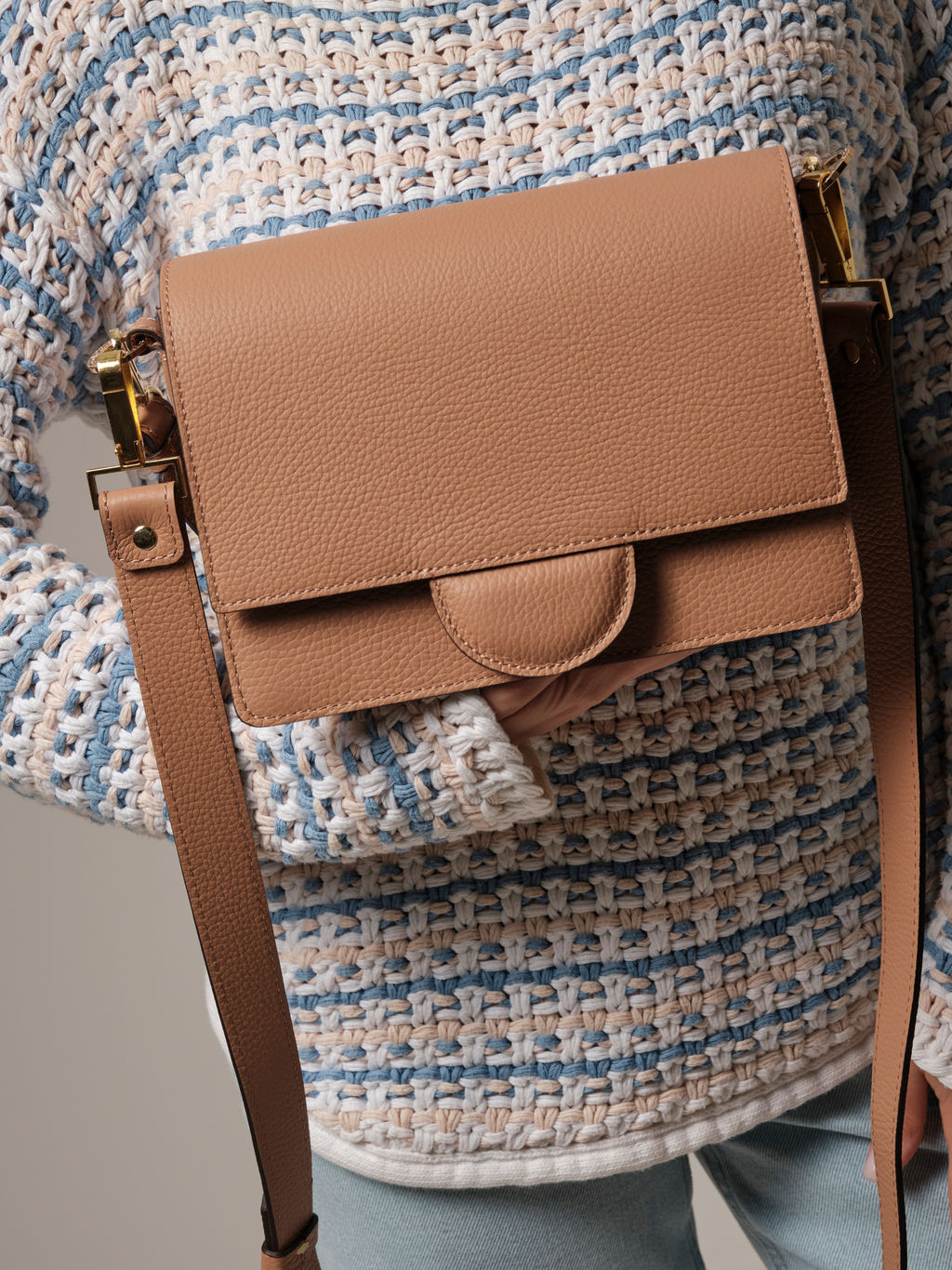 Сумка кожаная Deboro 30574 бежевая нуга