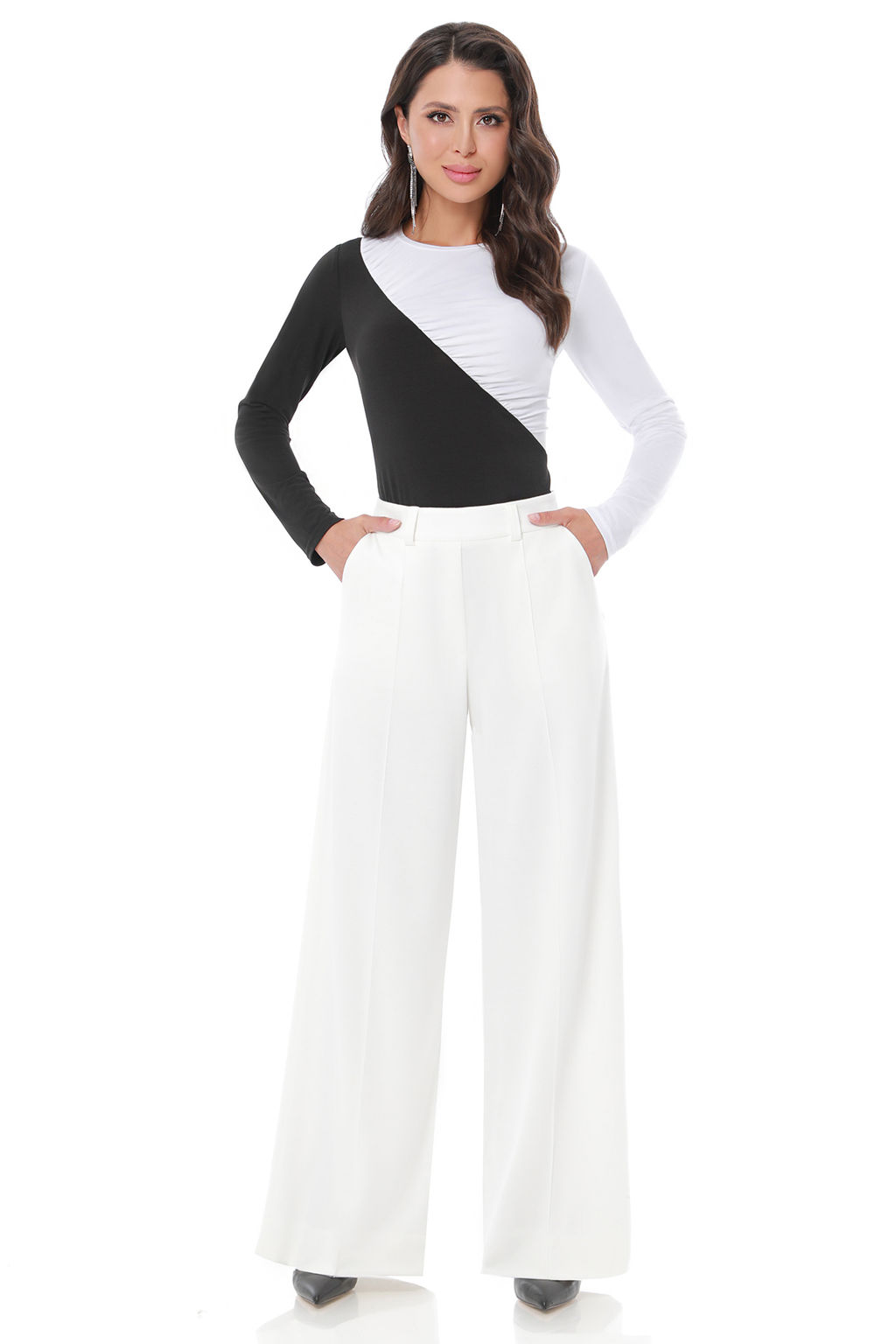 Блузка черно-белая со сборкой - Dstrend фото 2