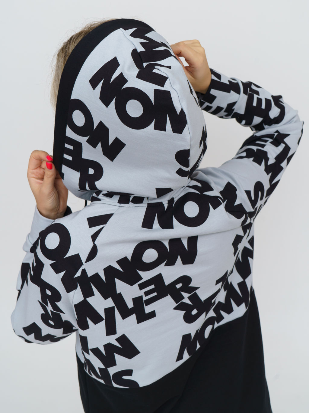 878 Костюм "Буквы на сером"