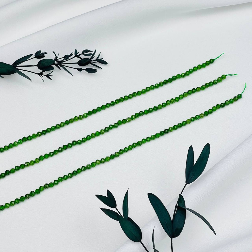 Бусины для украшений из Хромдиопсида (95 бусин) 39 см