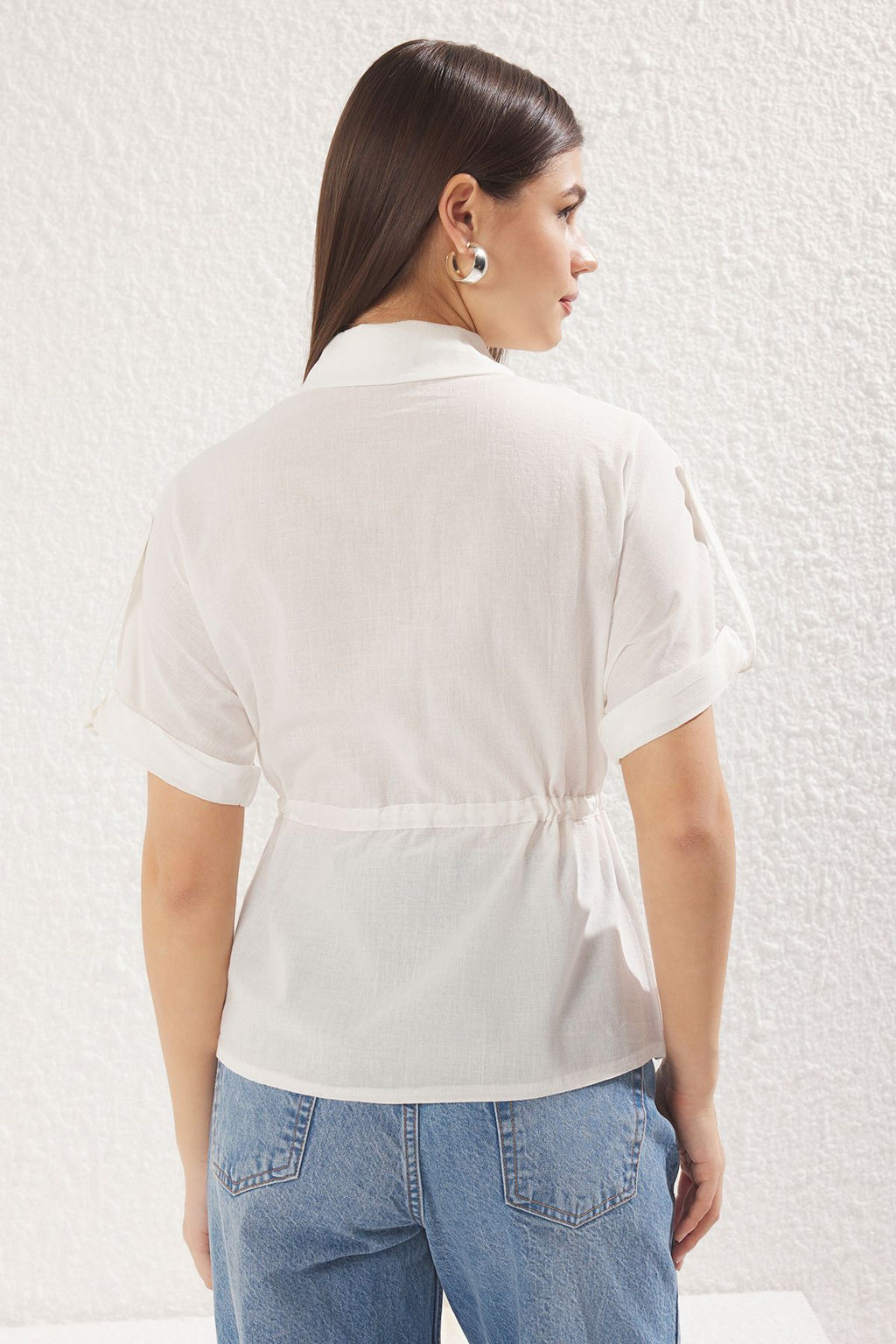 TRENDYOLMILLA Haki Onden Baglama Detayl? Cepli K?sa Kol Dokuma Gomlek TWOSS25GO00017 фото 6