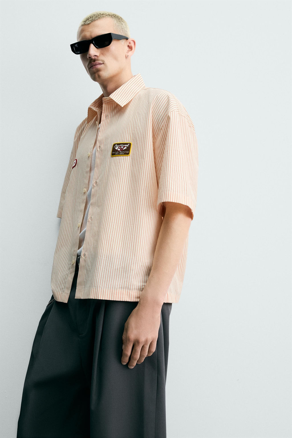 CAMISA BOXY FIT RAYAS / blanco-naranja - Zara фото 7