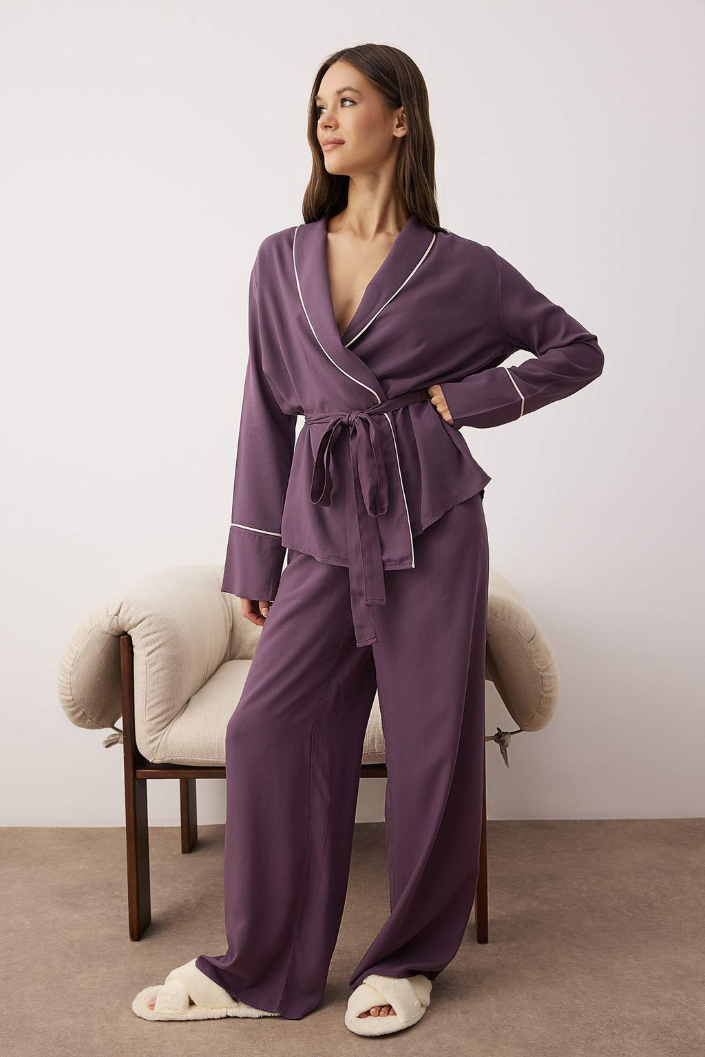 Trendyolmilla Bej Kusakl? Biye Detayl? Kruvaze Viskon Hamile Dokuma Pijama Tak?m? THMAW22PT1109  фото 47