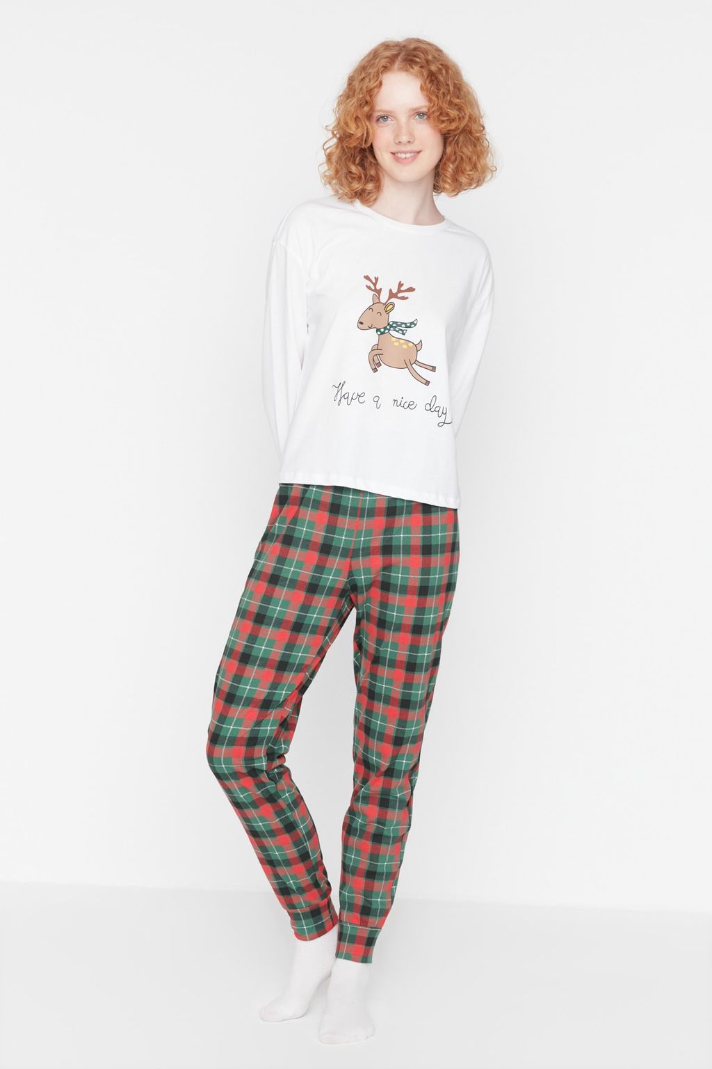 Cok Renkli %100 Pamuklu Y?lbas? Temal? Orme Pijama Tak?m? THMAW21PT0776