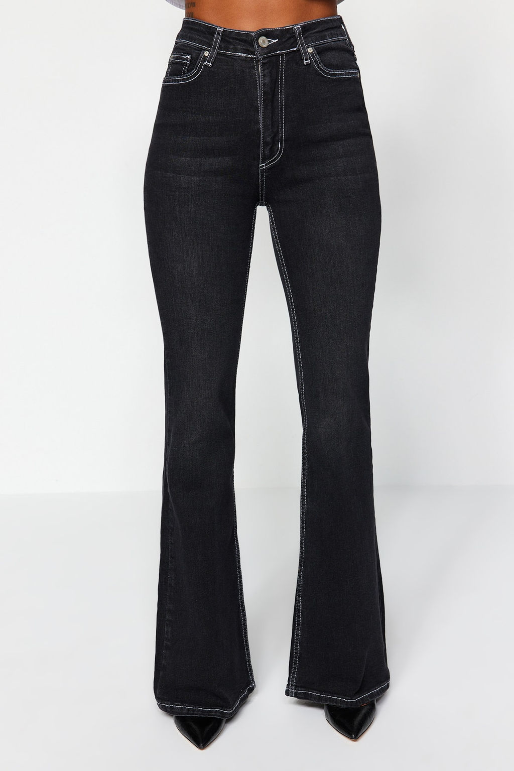 TRENDYOLMILLA Siyah Kontrast Dikisli Yuksek Bel Flare Jeans TWOSS22JE0460  фото 4
