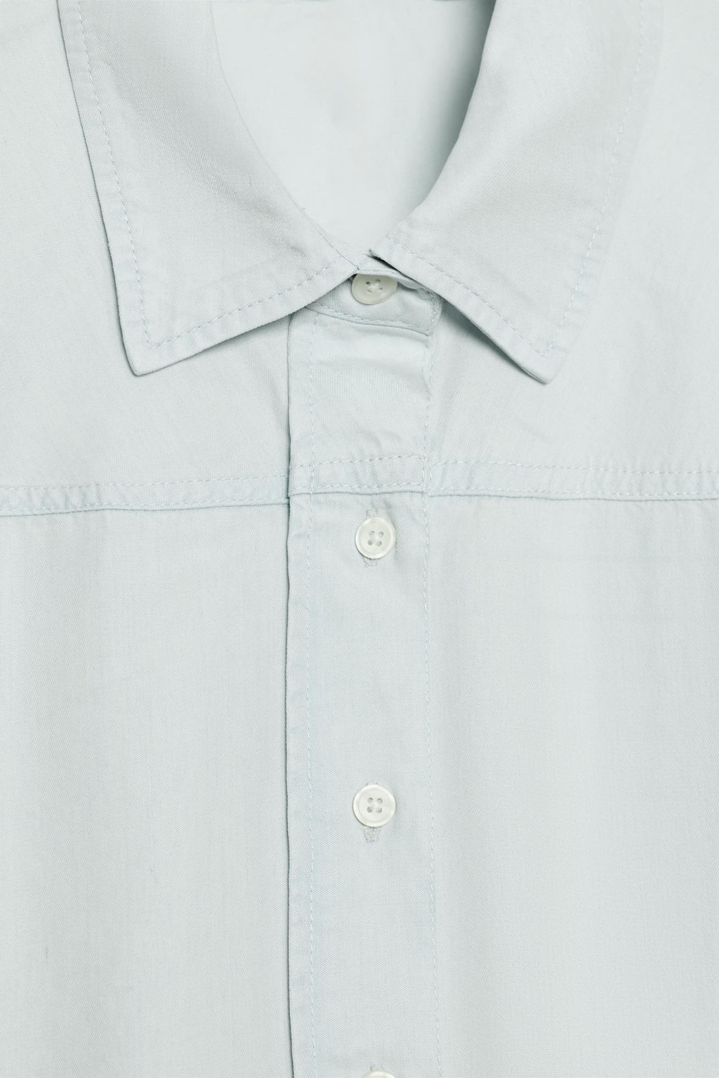 CAMISA FLUIDA MANGA CORTA / Azul claro