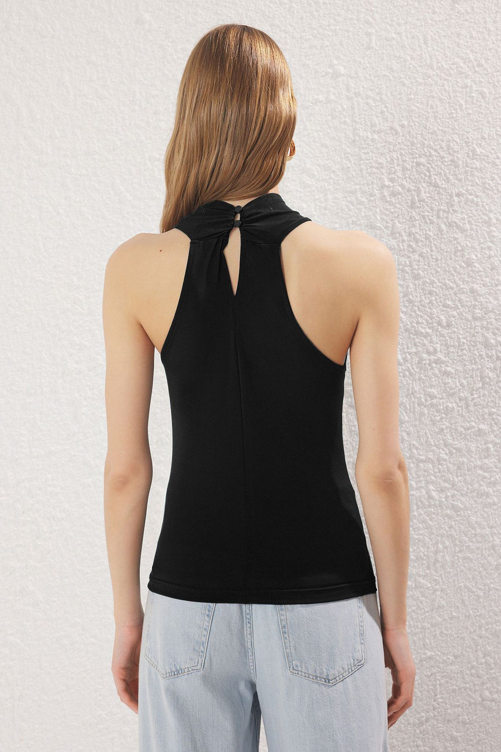Siyah Boyundan Baglamal? Fitted/Vucuda Oturan Orme Bluz TWOSS25BZ00399