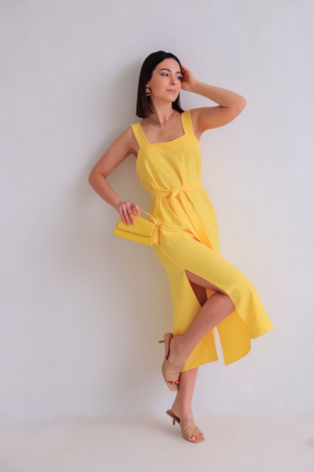 Martichelli Сарафан на широких бретелях жёлтый изо льна