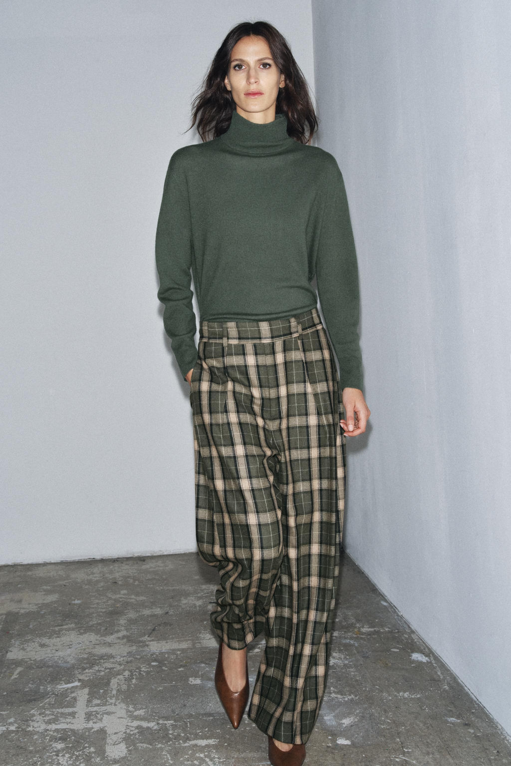 ZW COLLECTION CHECK TROUSERS WITH WOOL - Zara фото 6