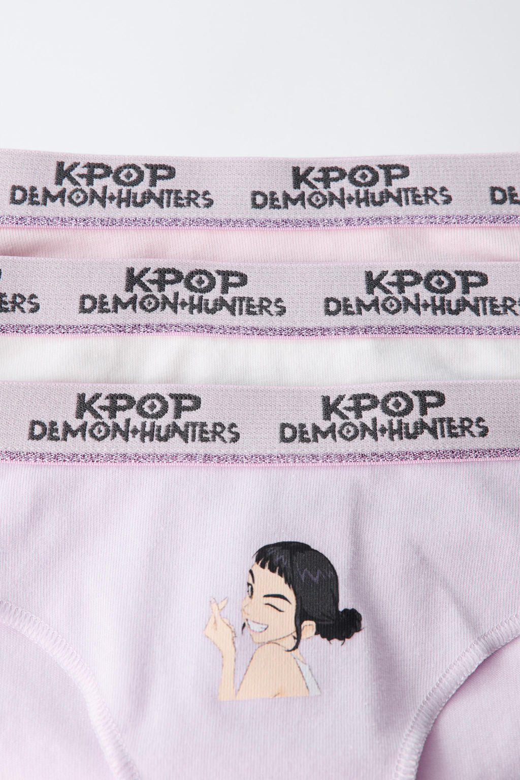 6-14 A_OS/ PACK TRES BRAGUITAS KPOP DEMON HUNTERS NETFLIX - Zara фото 3