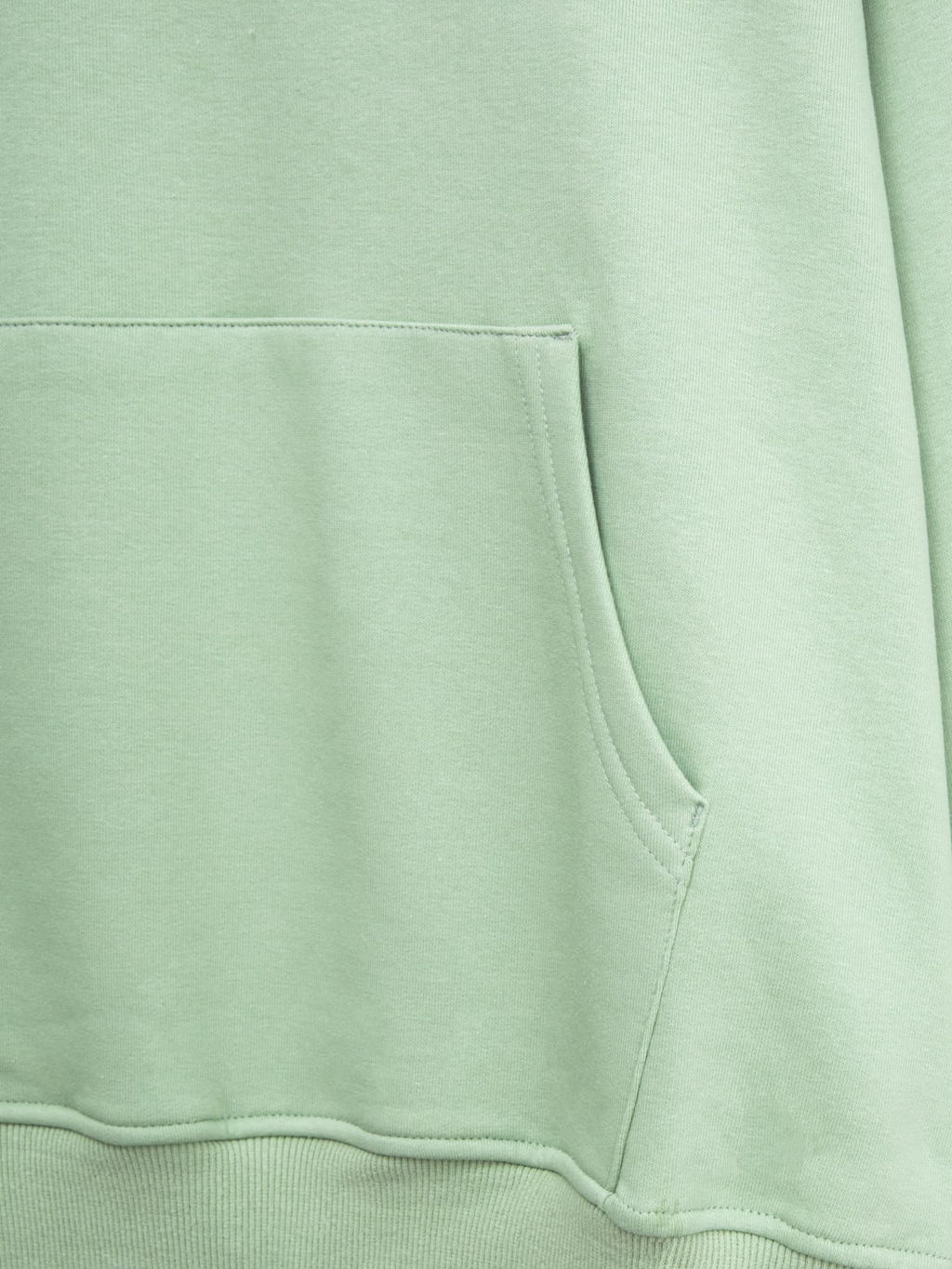 Теплое худи с карманом-кенгуру в светло-зеленом цвете зелёный 76902