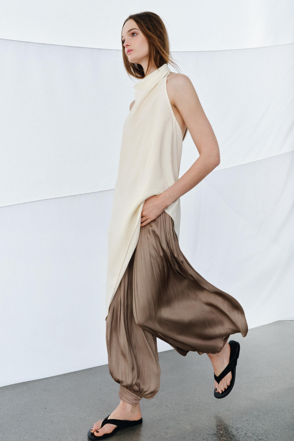 ZW COLLECTION ASYMMETRIC TOP - Zara фото 7