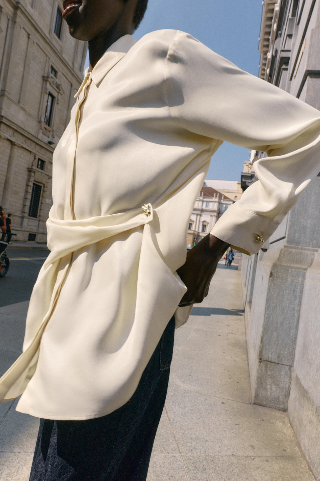 SATIN SHIRT WITH CROSSOVER DETAIL - Zara фото 2