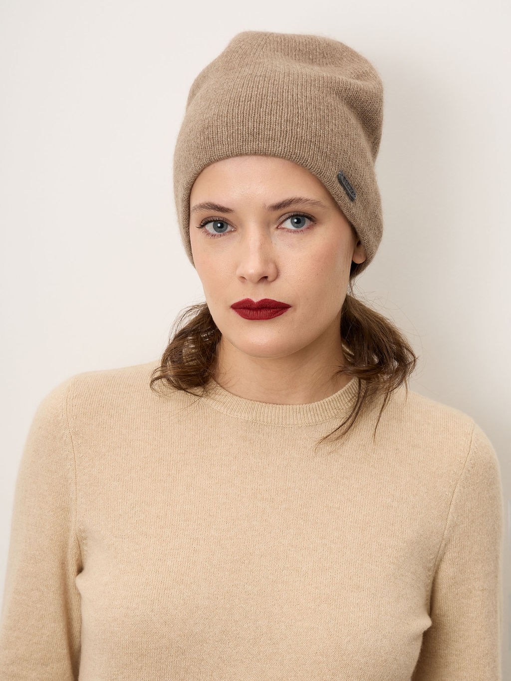 Шапка из кашемира 15-14-019-0C капучино