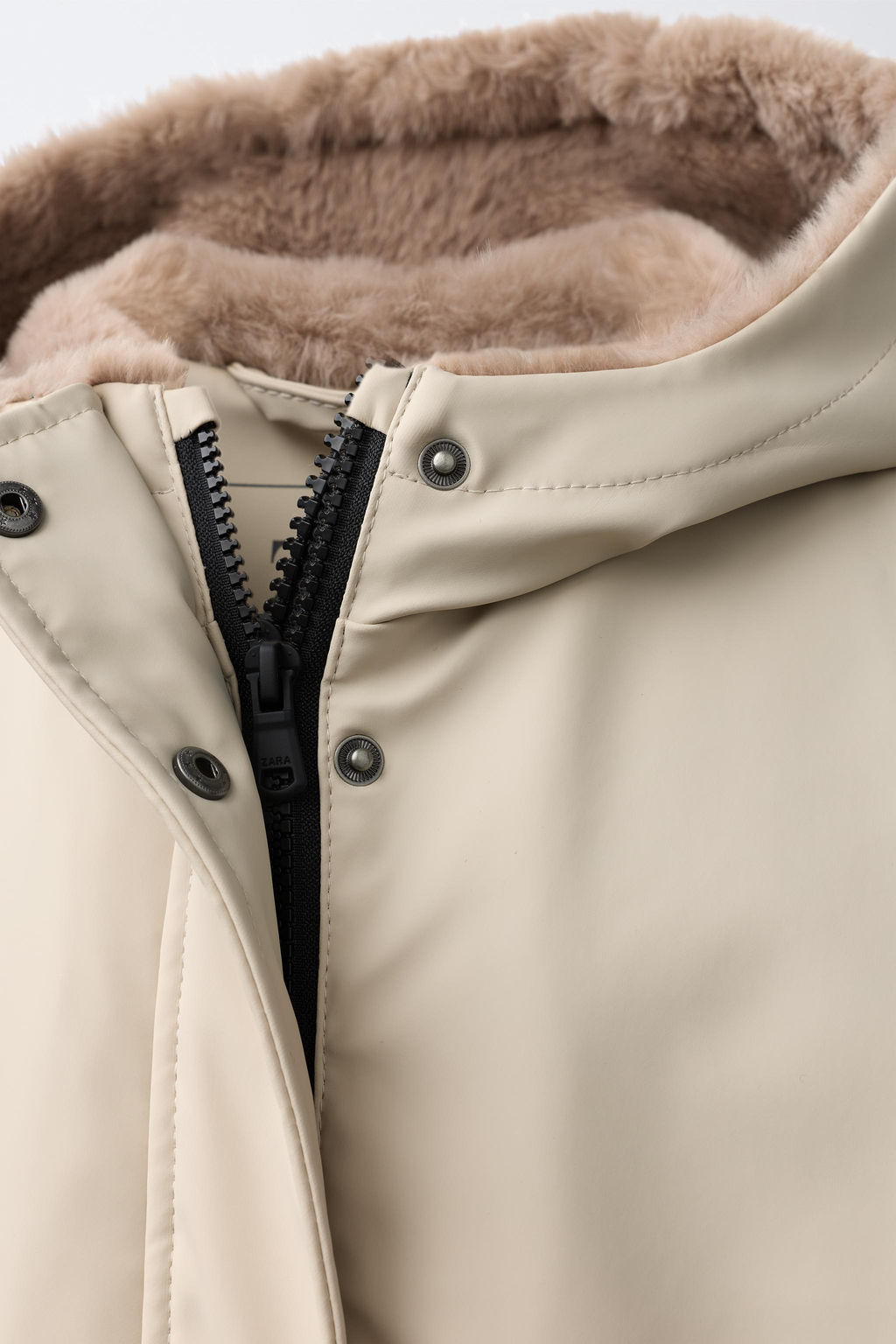 WATER-REPELLENT RUBBERISED FAUX FUR JACKET - Zara фото 5