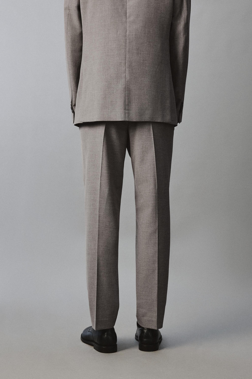 PANTAL?N TRAJE REGULAR FIT ESTRUCTURA / Beige