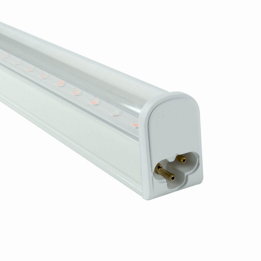 ULI-P43-35W/SPBX IP40 WHITE Светильник для растений светодиодный линейный, 1150мм, выкл. на корпусе. Алюминий. Спектр с дальним красным для рассады и досвечивания в период роста. TM Uniel