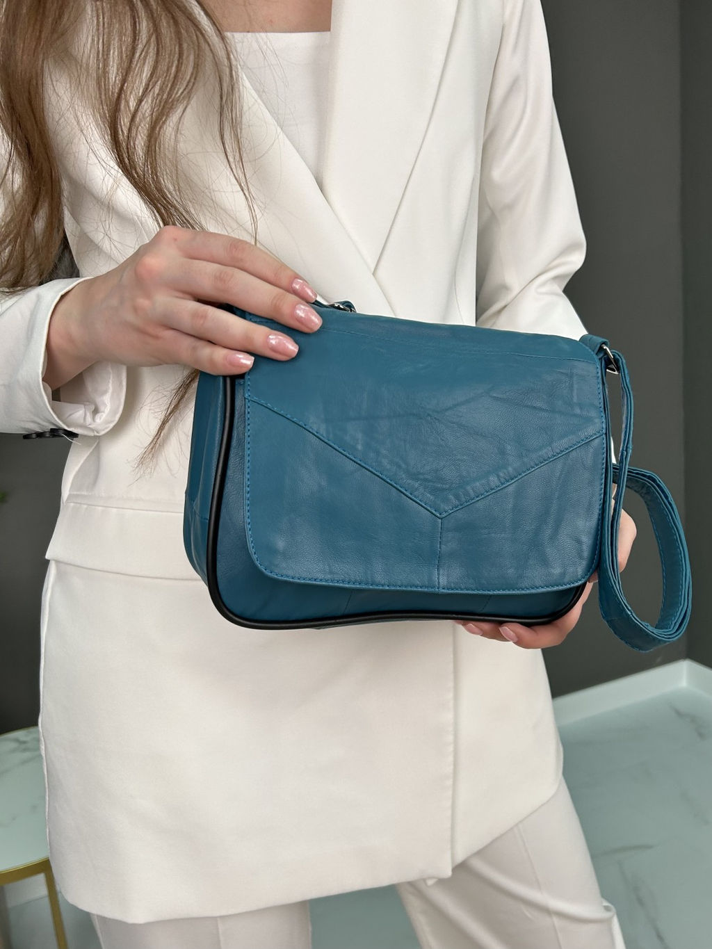 Сумка женская из телячьей кожи