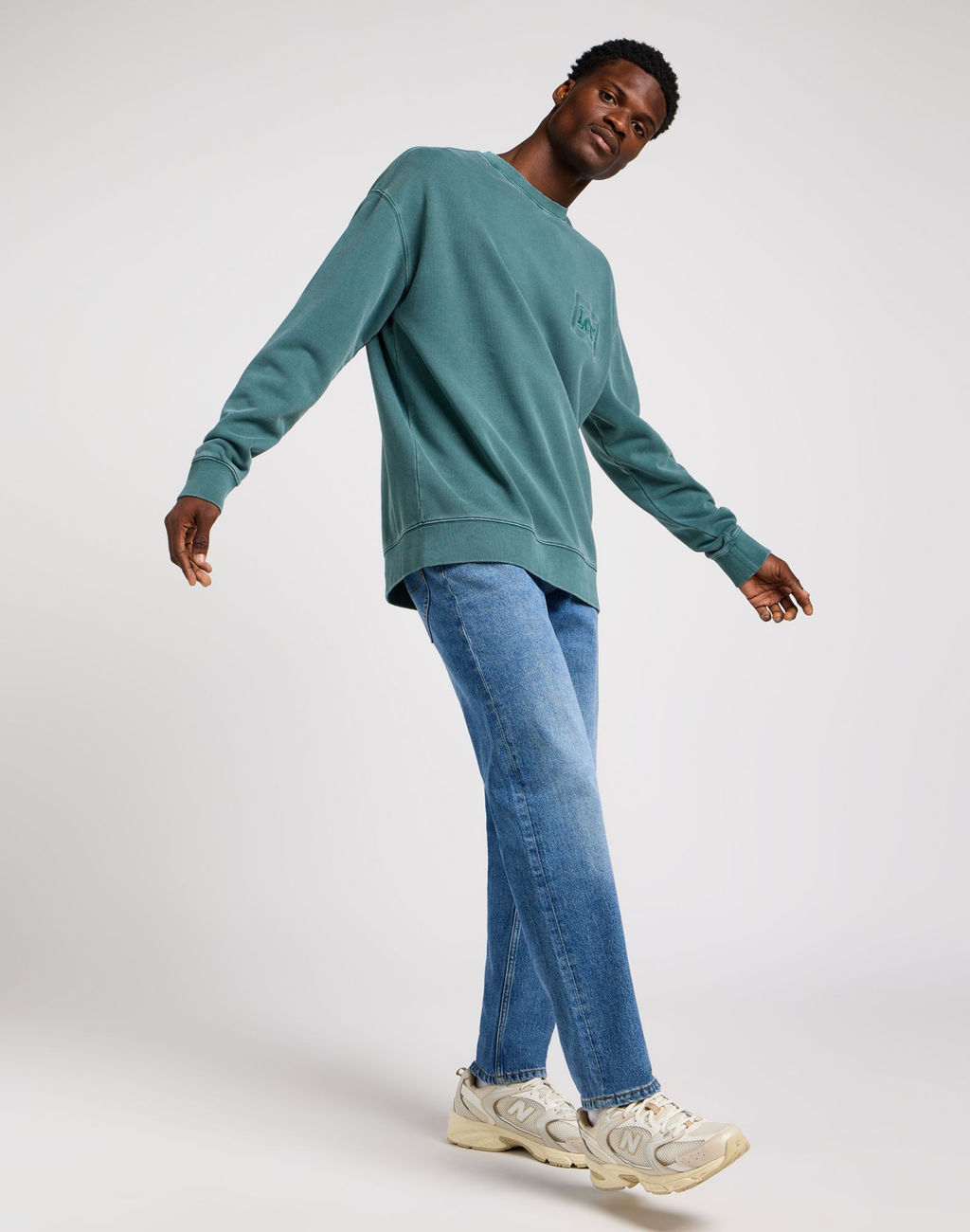 Джинсы мужские