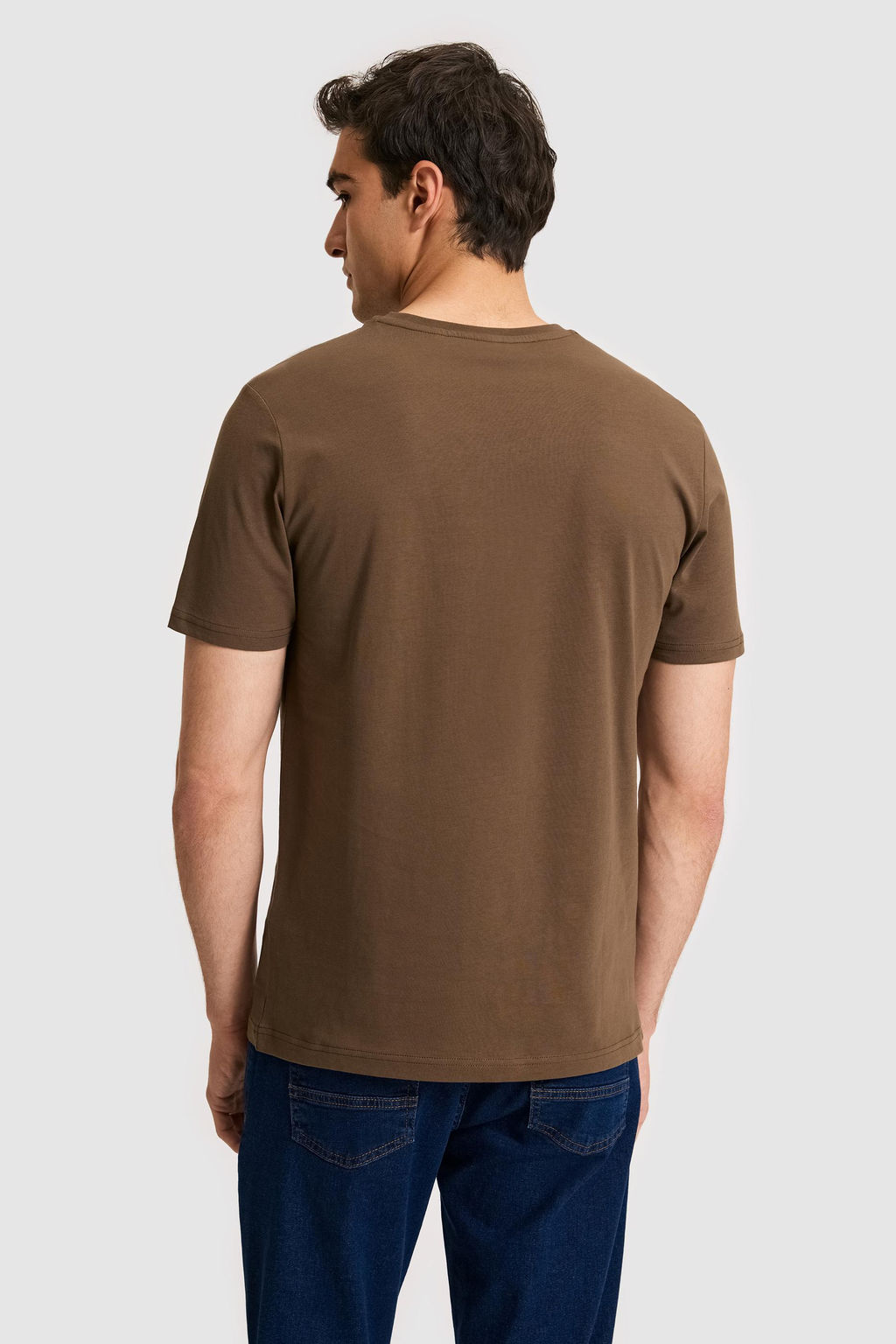 Erkek Regular Fit V Yaka Kahverengi Basic Ti__rt