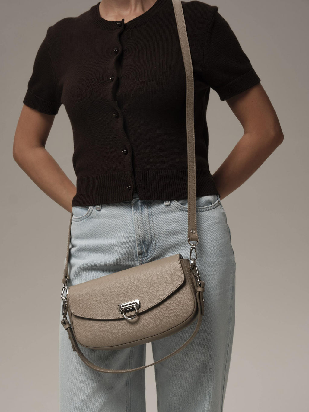 Сумка на плечо Azaro 31049 бежевый латте