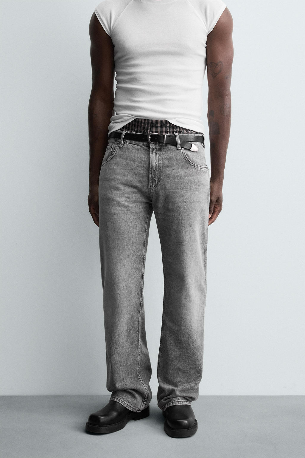 LOW-RISE FLARE FIT JEANS - Zara фото 2