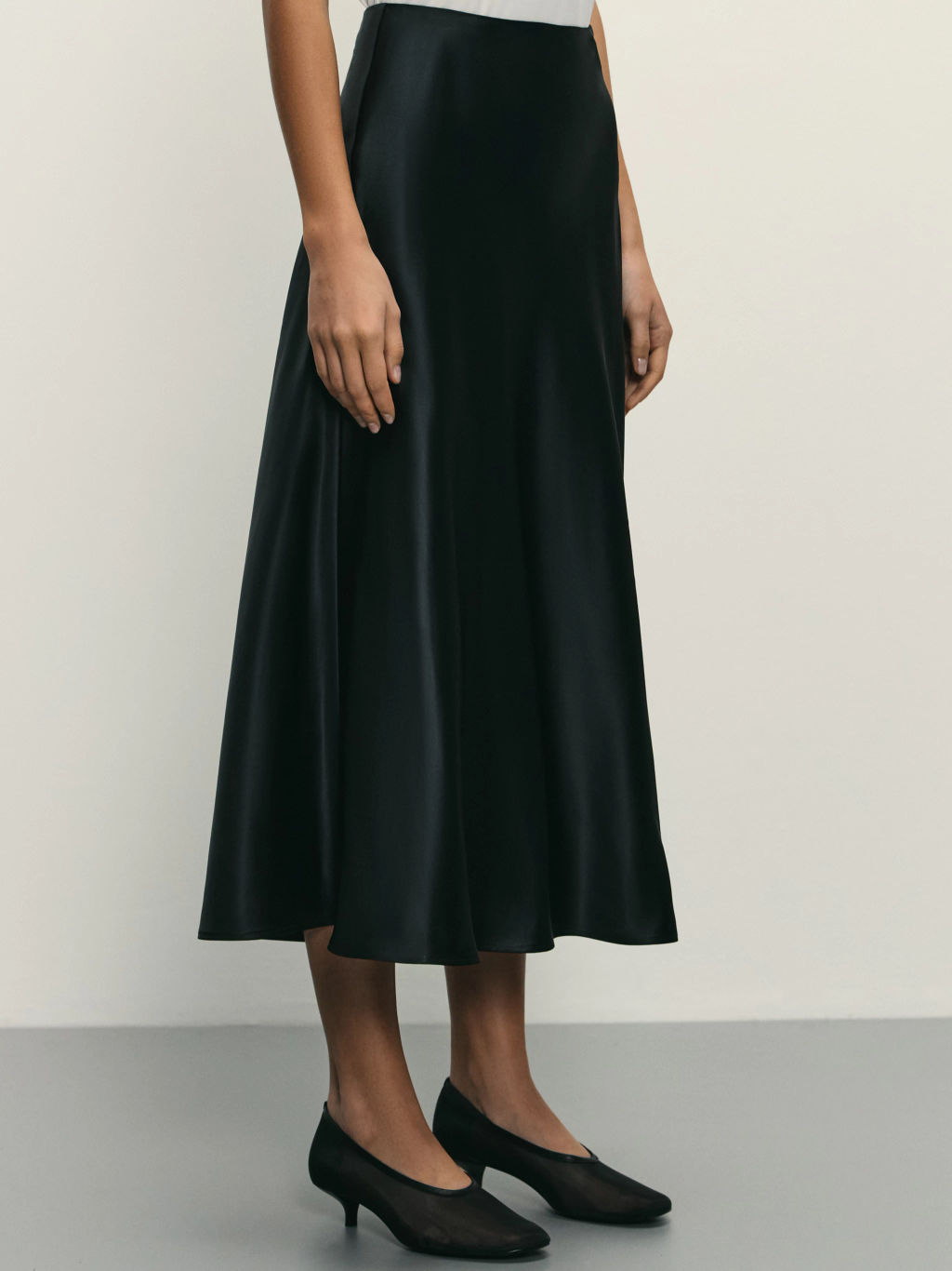 Атласная юбка миди / Zarina  фото 4