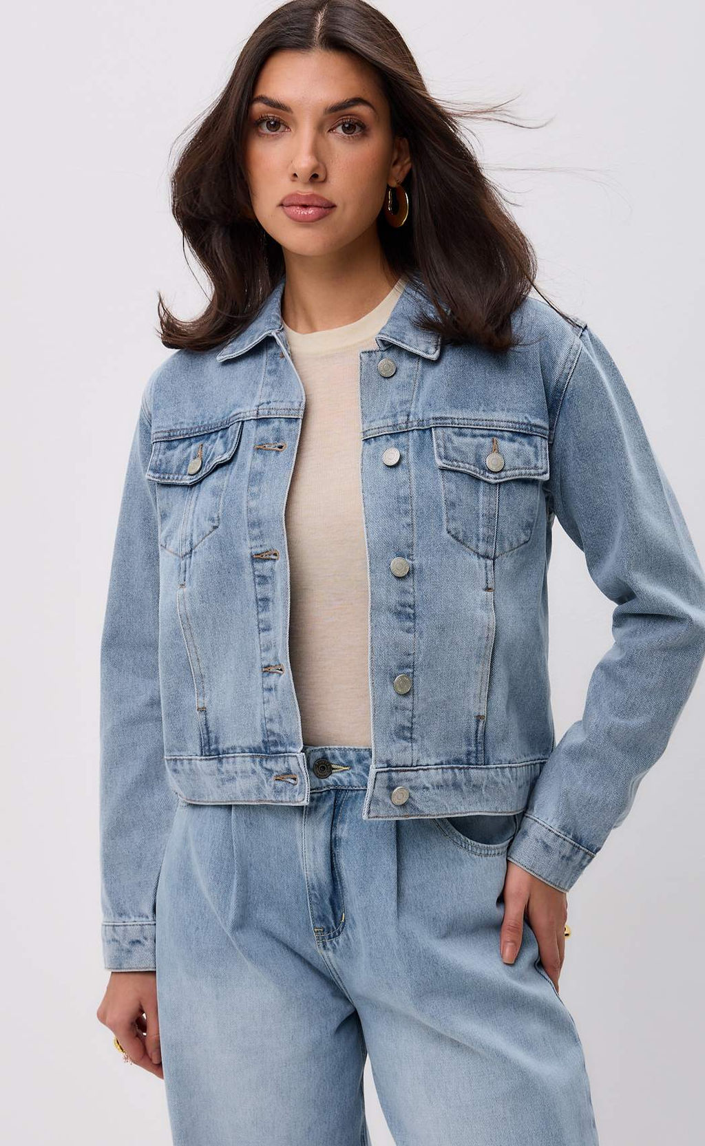 Джинсовая куртка Fine Joyce F312-1237 светло-синяя хлопковая