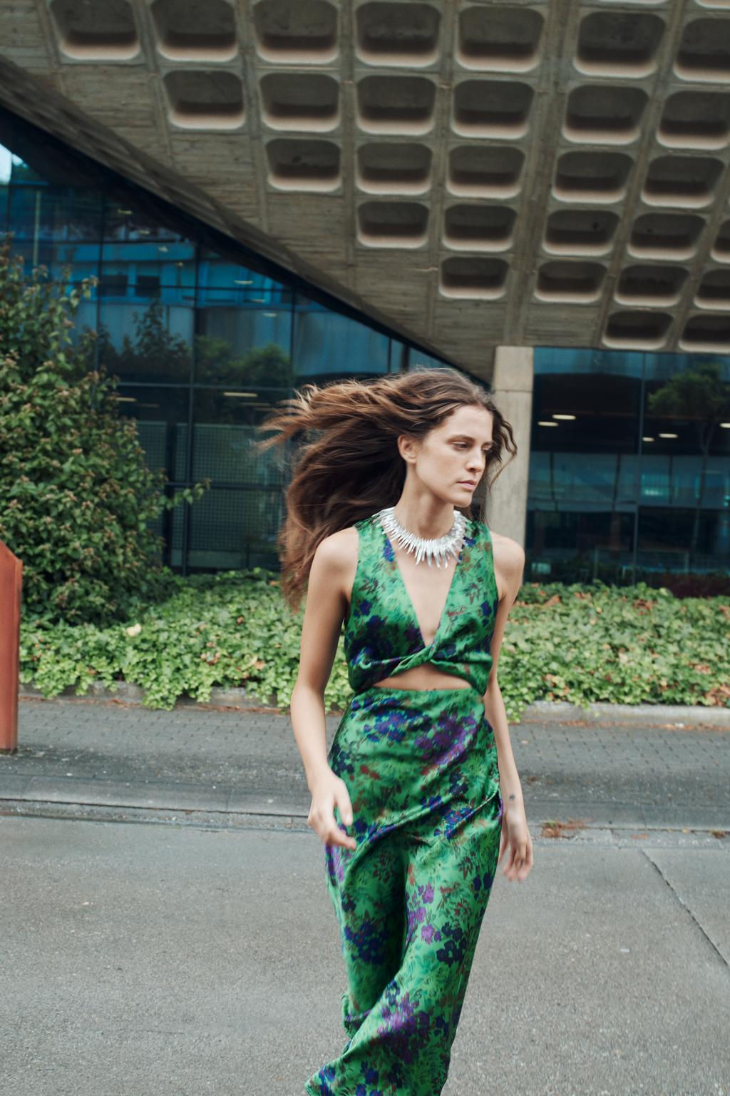 FLORAL PRINT SATIN DRESS - Zara фото 2