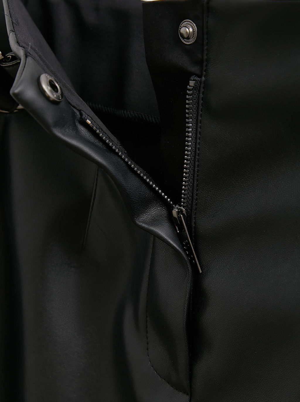 CONTE Юбка-midi из экокожи с декоративными патами LU 2853 black - Conte elegant фото 9