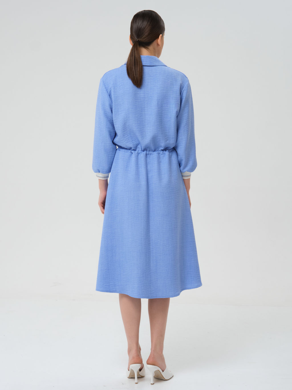 Платье с рукавом 3/4