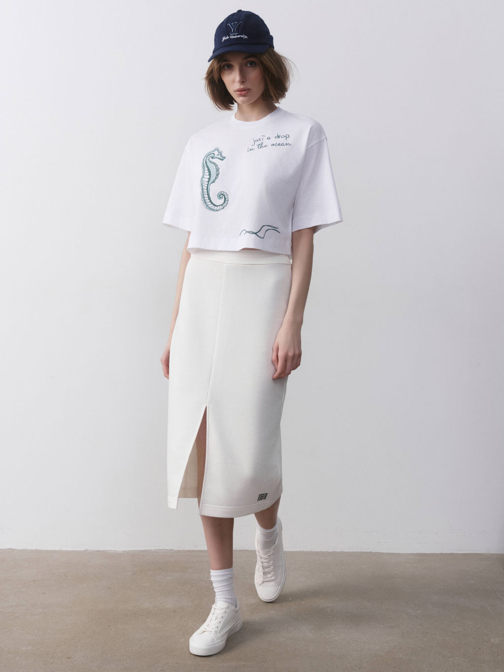 CONTE Юбка прямого кроя из футера с разрезом LU 2592 off-white