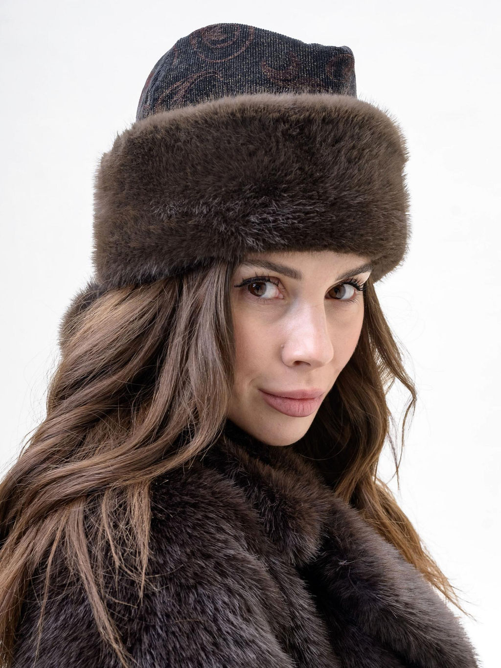 П26-34 Пилотка вельветовая с мехом "норка"