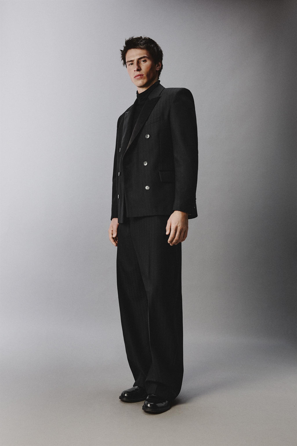 LIMITED EDITION CURVED FIT SUIT TROUSERS - Zara фото 14