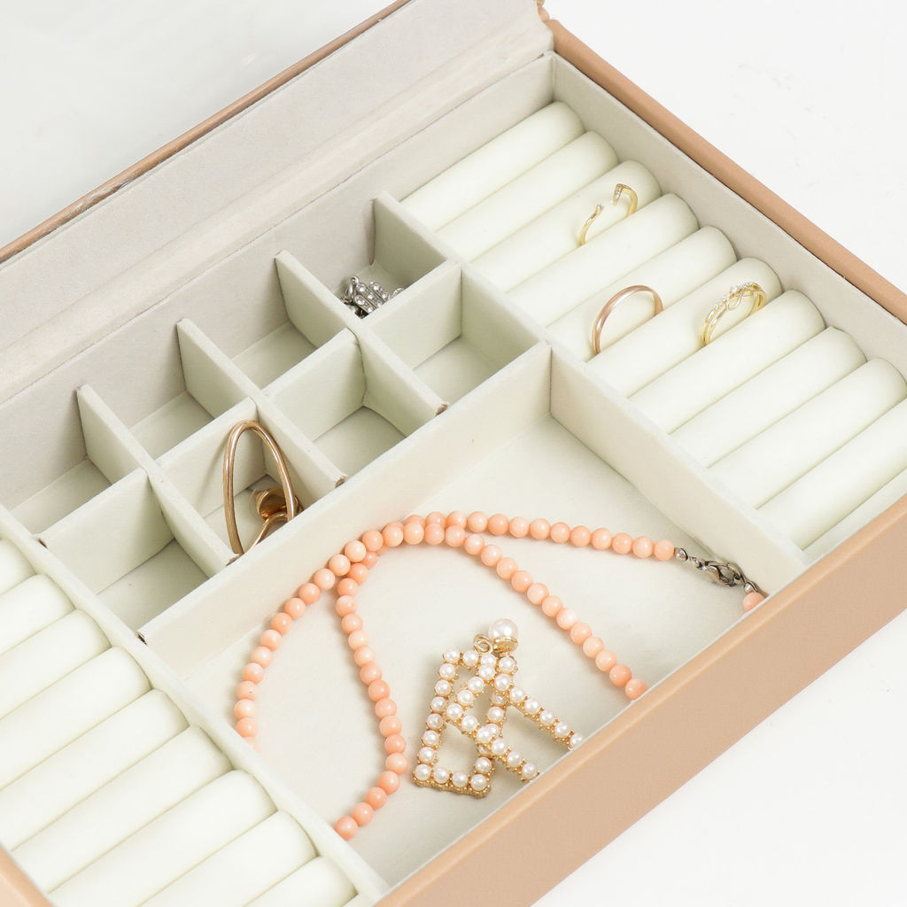 Шкатулка кожзам для украшений Хэмптонс бежевая 5,5х27х18 см - Simaland фото 5