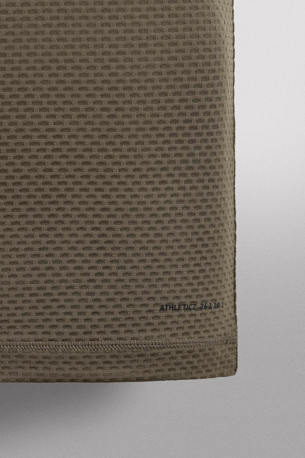 CAMISETA TANK PRIMERA CAPA GRAVEL / Gris topo