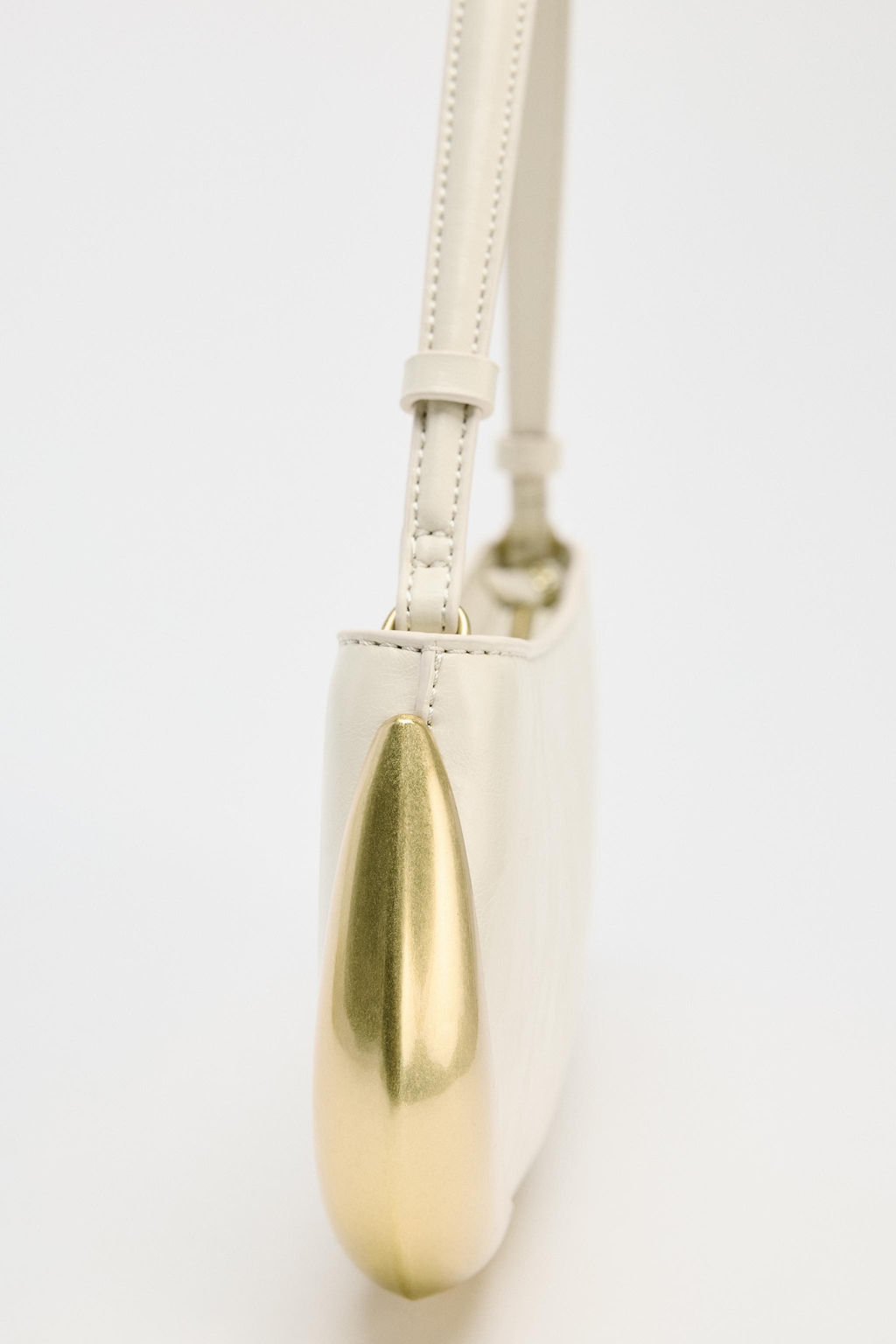 SHOULDER BAG WITH METAL DETAIL 50TH ANNIVERSARY - Zara фото 2