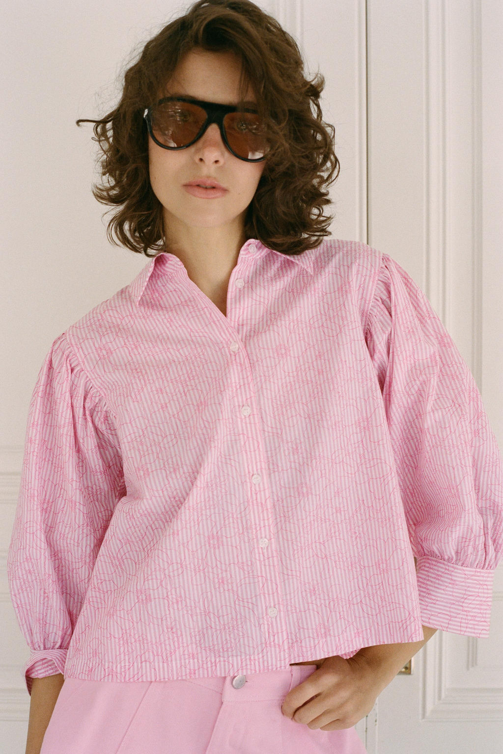 CAMISA RAYAS ESTAMPADO FLORAL / Rosa / Blanco - Zara фото 2