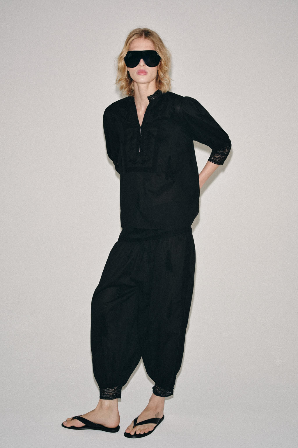 PANTAL?N BOMBACHO BORDADOS ZW COLLECTION / Negro - Zara фото 2