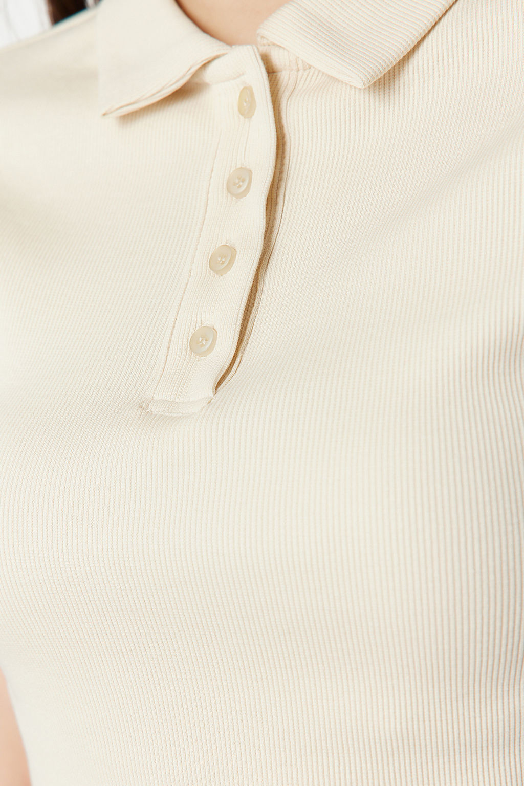 Trendyolmilla Siyah Polo Yaka Dugmeli K?sa Kol Esnek Fitilli Orme Bluz TWOSS24BZ00111  фото 14