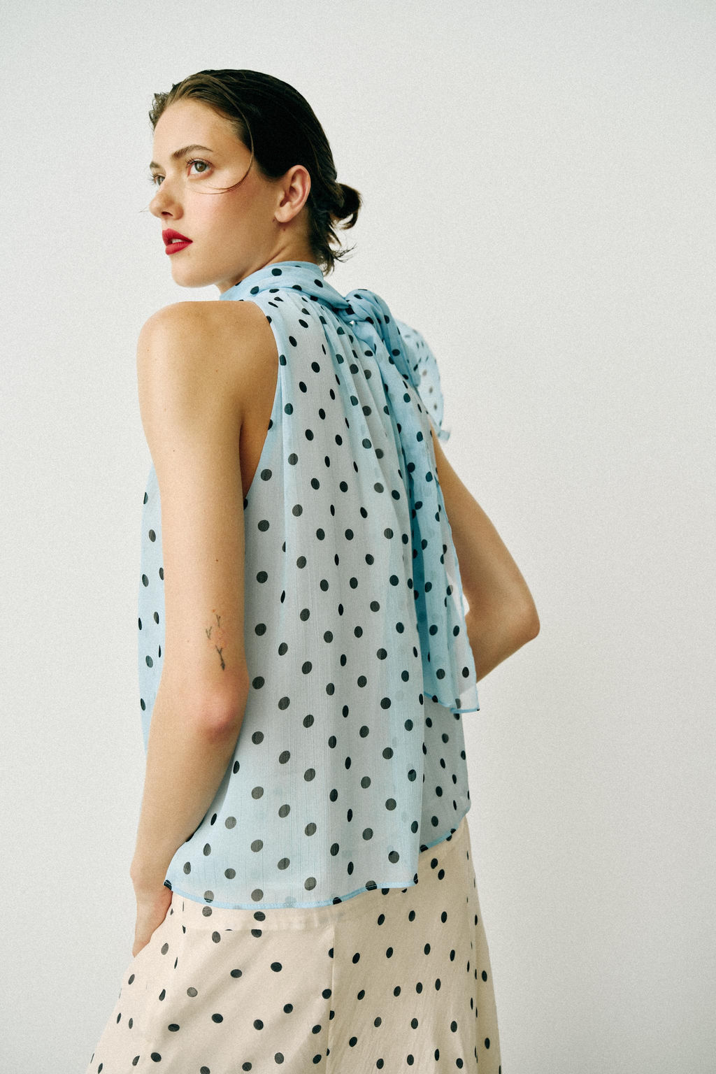 TOP LUNARES LAZO / Azul