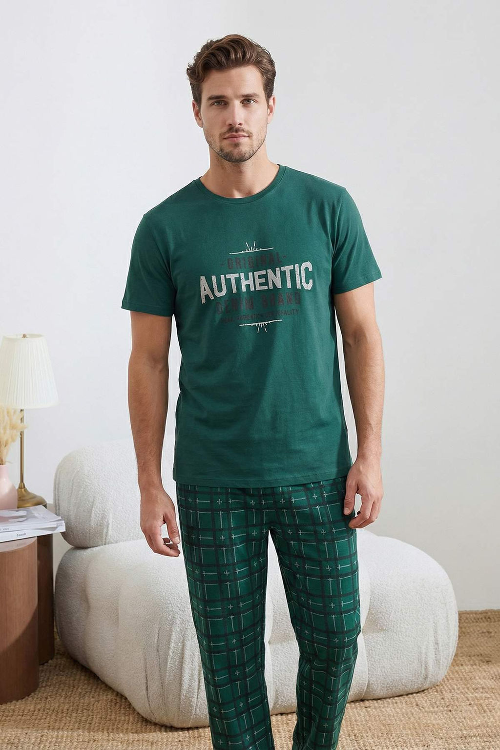 Yesil Regular/Normal Kesim Bask?l? Alt Ekose Desenli Pijama Tak?m? TMNSS26PT00044