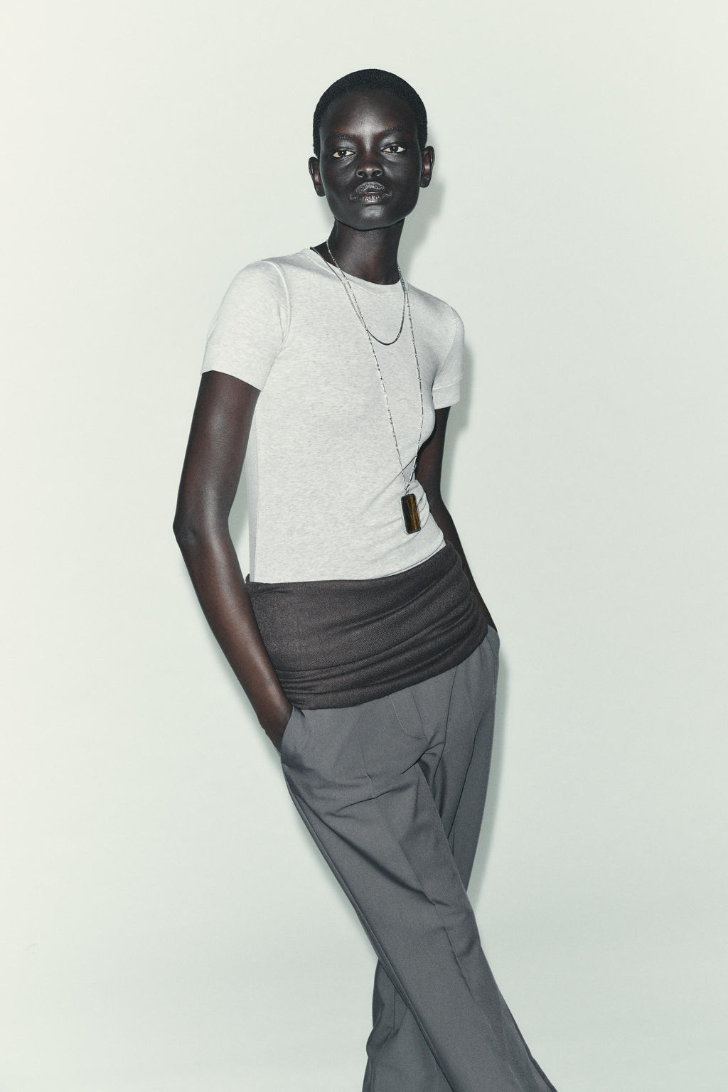 MINIMAL SHORT SLEEVE T-SHIRT - Zara фото 3