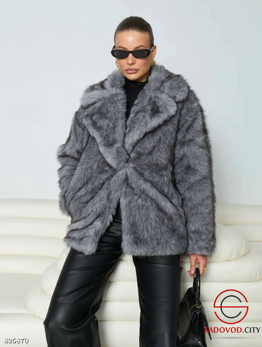 Шуба искусственная короткая