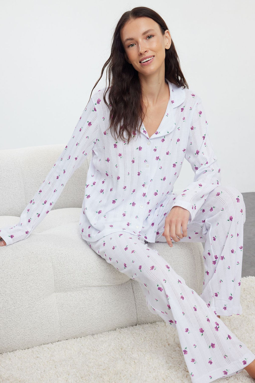 Trendyolmilla Beyaz %100 Pamuklu Cicekli Ajurlu/Delikli Fitilli Orme Pijama Tak?m? THMAW25PT00057