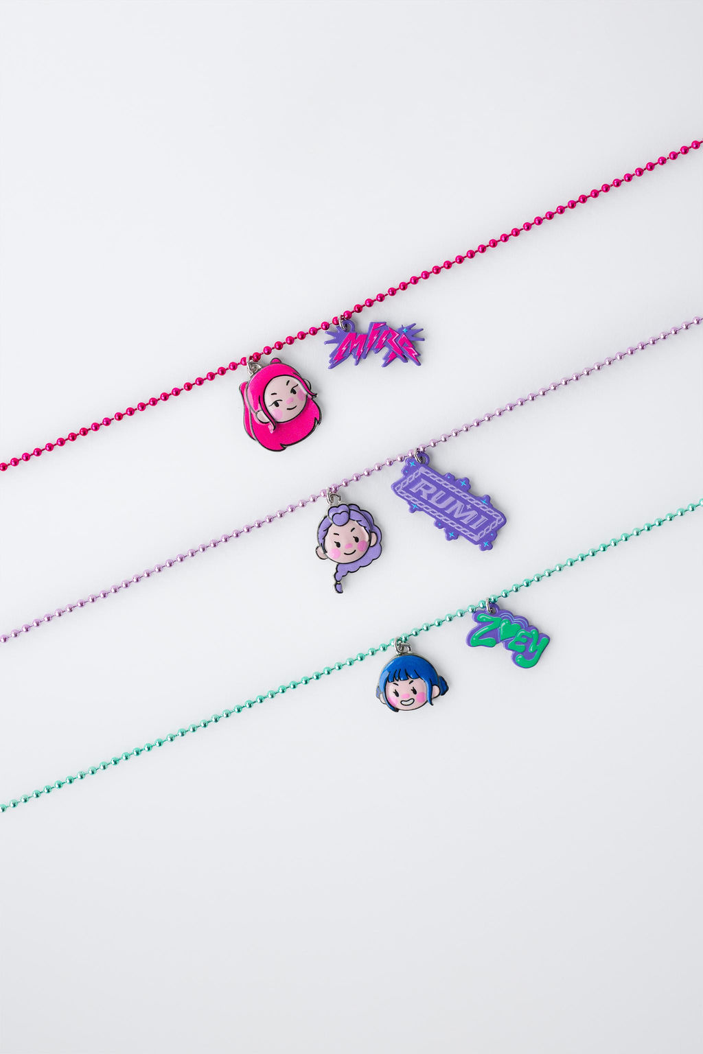 PACK TRES COLLARES KPOP DEMON HUNTERS NETFLIX  / 140 - Zara фото 2
